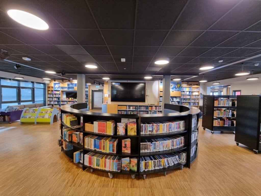 20250716_113413-1024x768 La biblioteca delle Svalbard